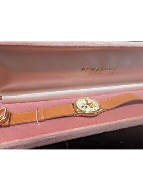 Vintage Lorus Mickey Mouse Wristwatch with Genuine Leather Strap